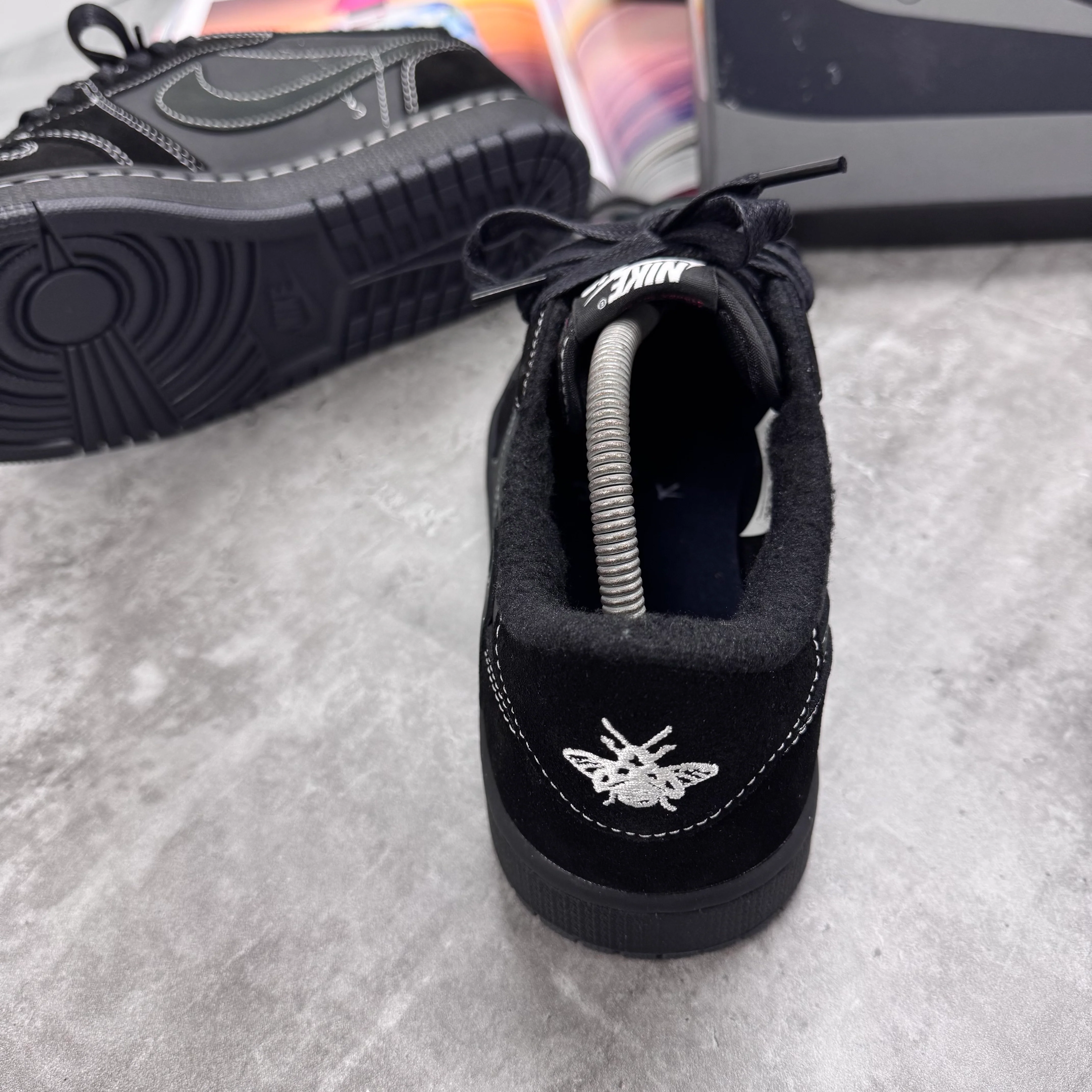 NI X TS JORDAN 1 - PHANTOM BLACK - Image 4